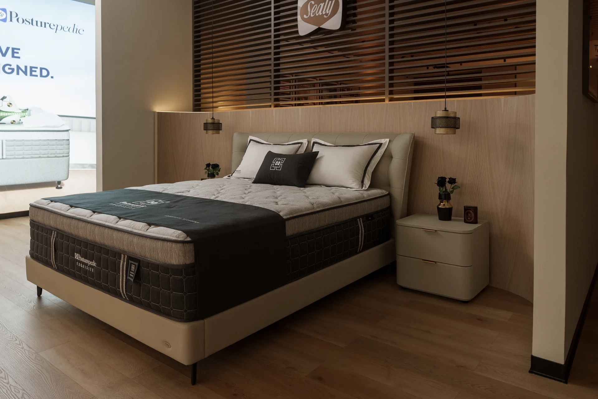 Exquisite + Helena Pro
